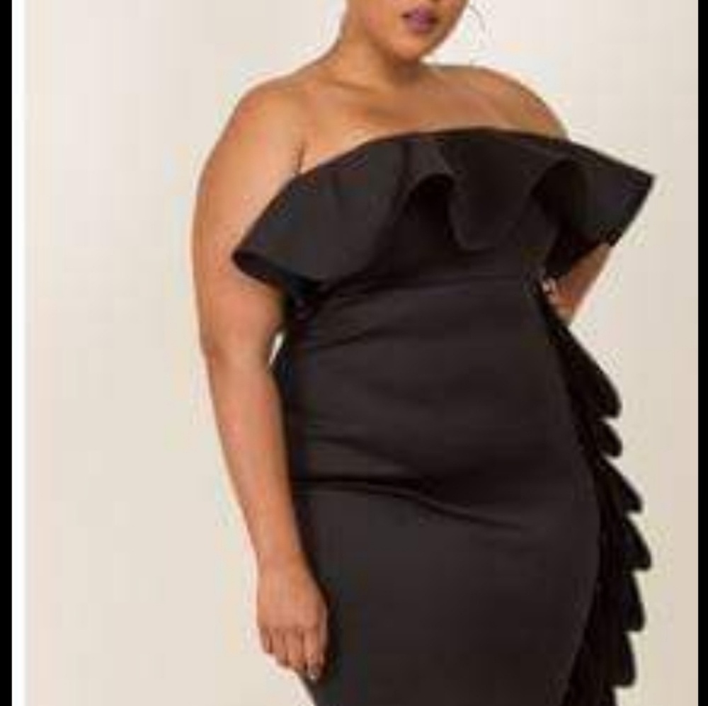 Strapless Ruffle Dresses Plus - Picture 2 of 2